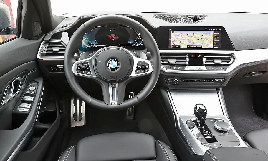 BMW 330e BMW 330e