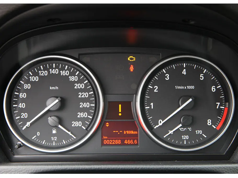 BMW 330i xDrive Coupé mit 250 km/h Spitze