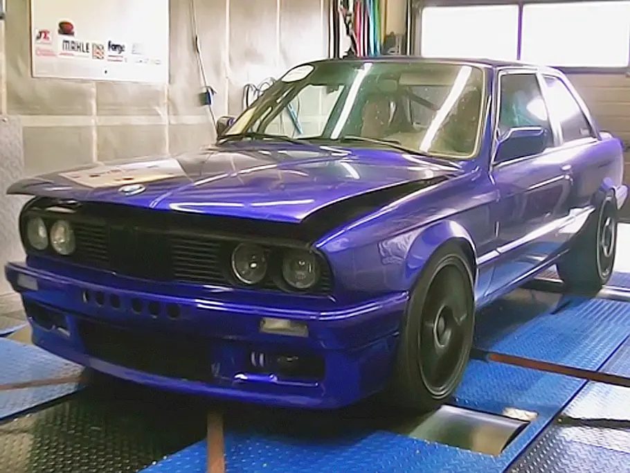 BMW 3er (E30) von Boba Motoring BMW 3er (E30) von Boba Motoring