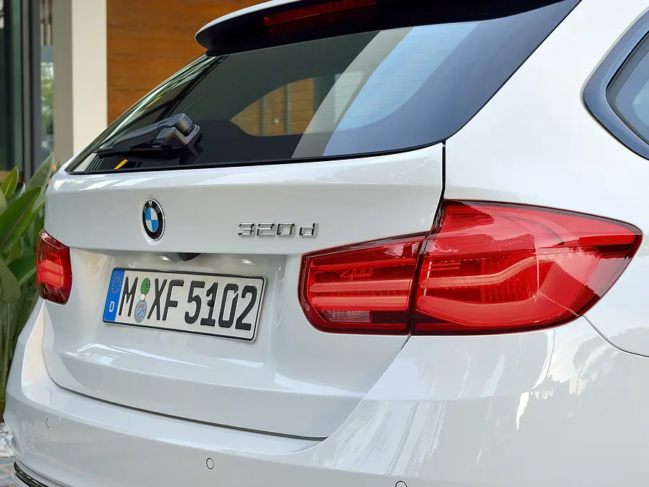 BMW 3er Facelift 2015 340i 318i Dreizylinder Modellpflege