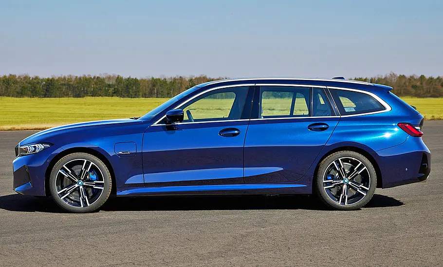 BMW 3er Touring Facelift (2022) BMW 3er Touring Facelift (2022)