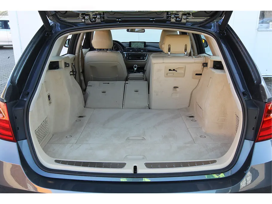 Test: BMW 320i Touring BMW 320i Touring 3er Kombi Test Kofferraum
