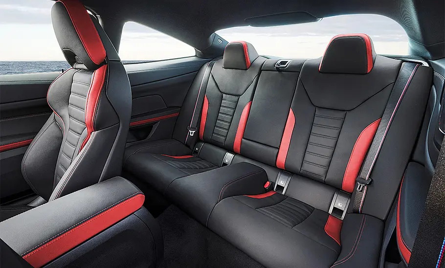 BMW M440i Facelift (2024) Der Fond des BMW M440i Facelift (2024).