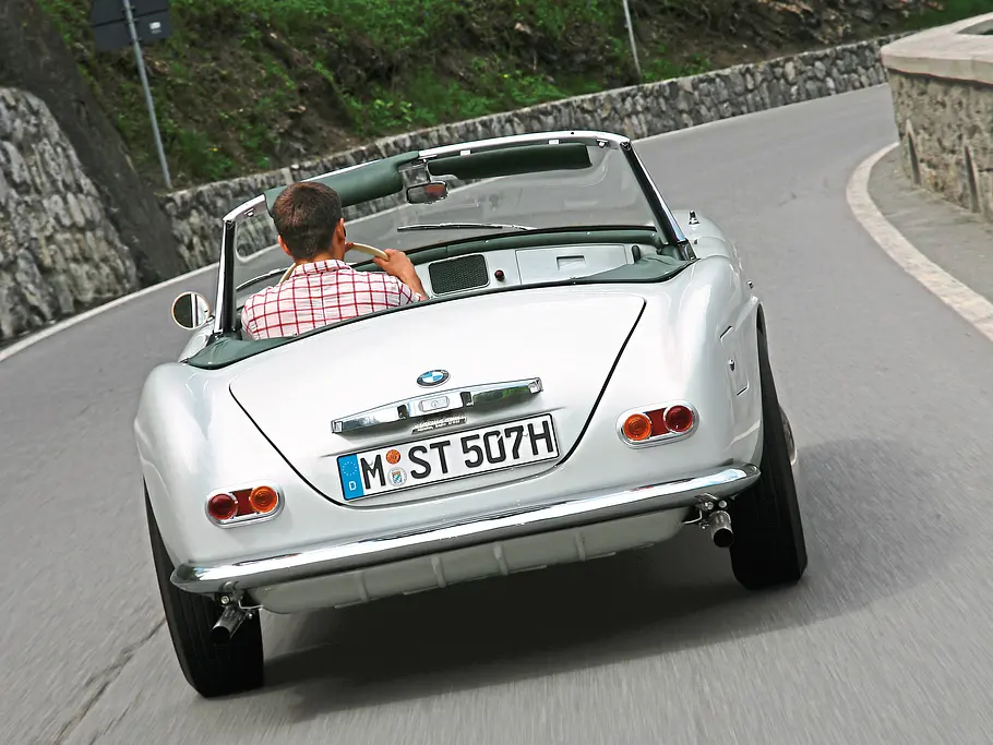 Ikone: BMW 507 BMW 507 Cabrio Roadster Oldtimer Ikone Bilder technische Daten Heck