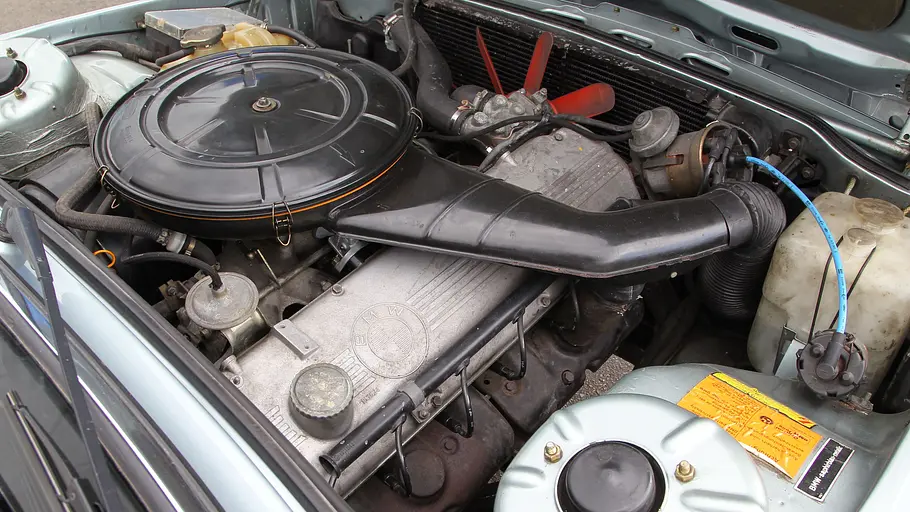 BMW 525 Der Motor des BMW 525