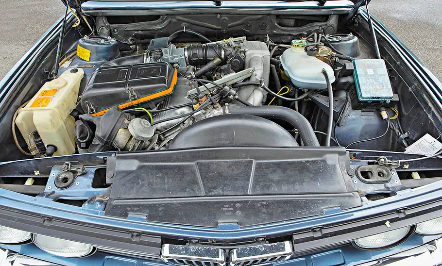 Der Motor des BMW 525i.