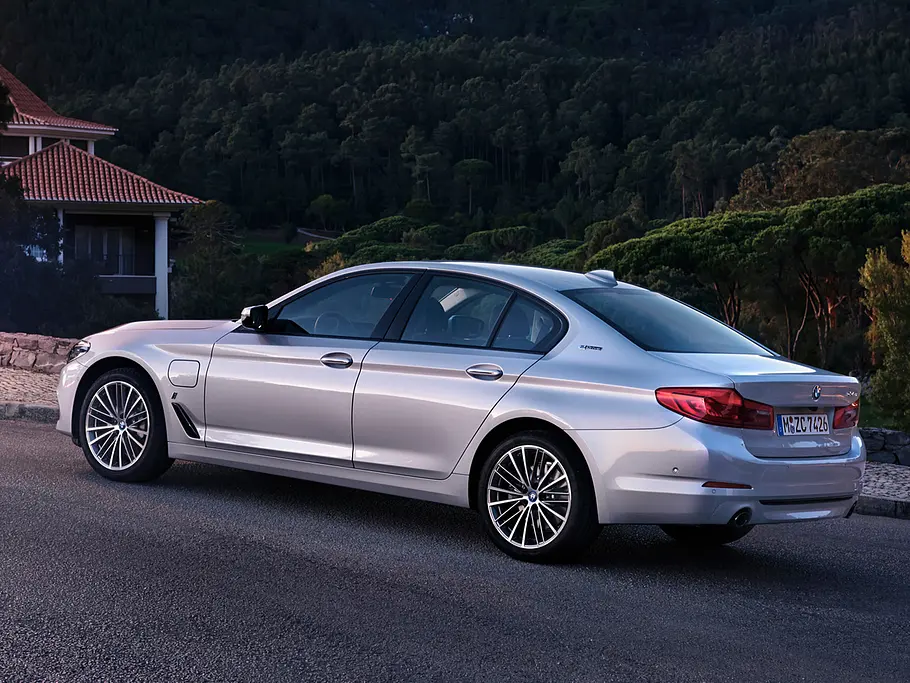 BMW 530e iPerformance (2017)