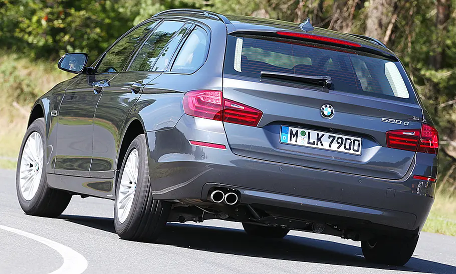 BMW 520d Touring (2015) BMW 520d Touring (2015)