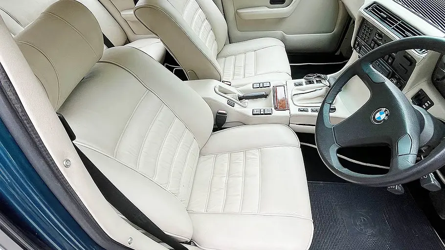 Die Sitze des BMW 745i SA.