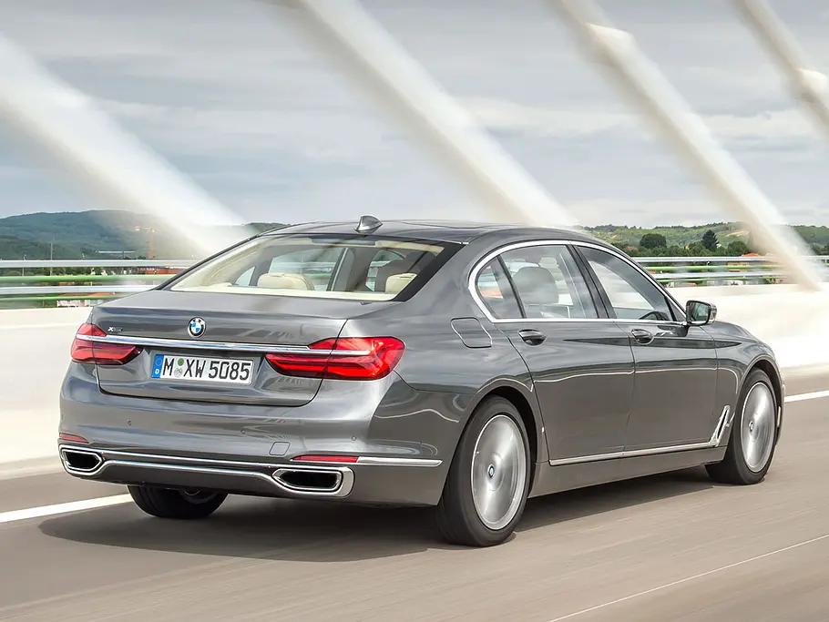 BMW 750d (2016)