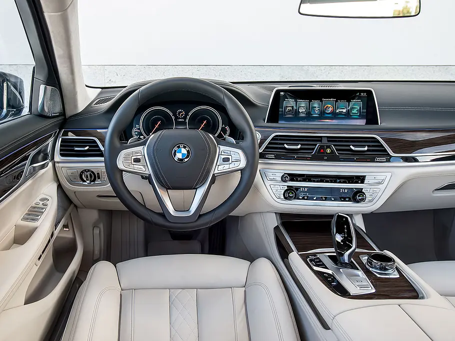 BMW 750d (2016)