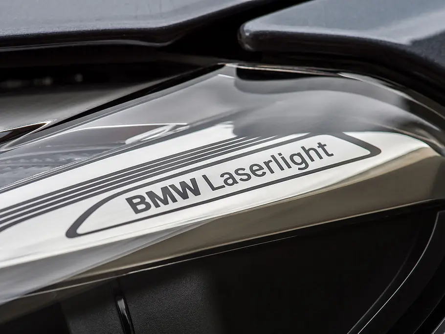 BMW 750d (2016)