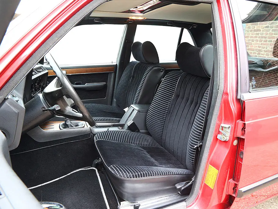 BMW 7er (E23)