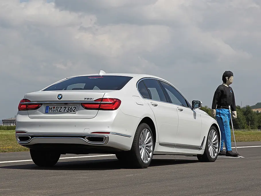 BMW 7er: Autopilot-Test