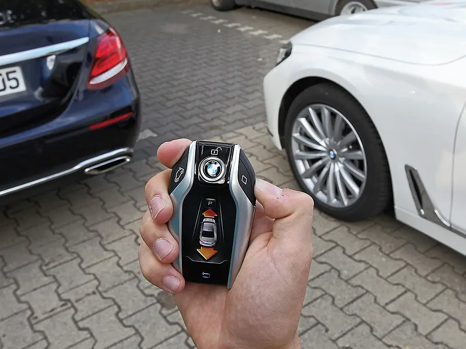 BMW 7er: Autopilot-Test