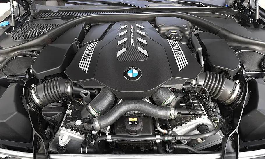 BMW M850i xDrive BMW M850i xDrive