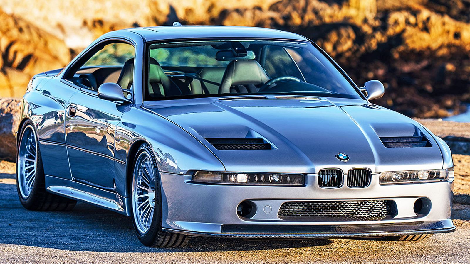 8 Series, M5 and M3 CSL in one package: That's the BMW 858 CSL