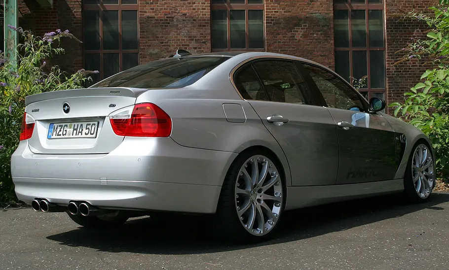 BMW 3er Hartge H50 5.0 Man sieht den Hartge H50 5.0 von schräg hinten.