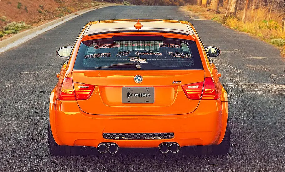 BMW E91 M3 GTS Touring Blick von hinten auf den BMW E91 M3 GTS Touring.