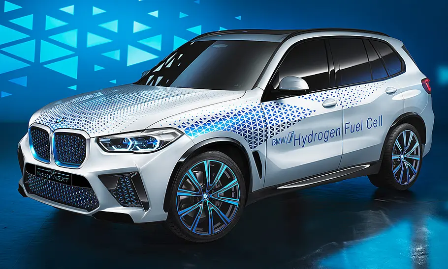 BMW i Hydrogen Next (2022) BMW i Hydrogen Next (2022)