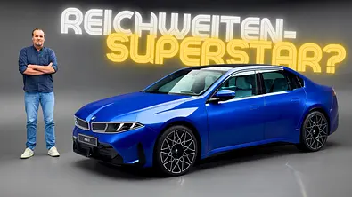 BMW i3 statisch im Fotostudio mit Redakteur. - Foto: AUTO ZEITUNG