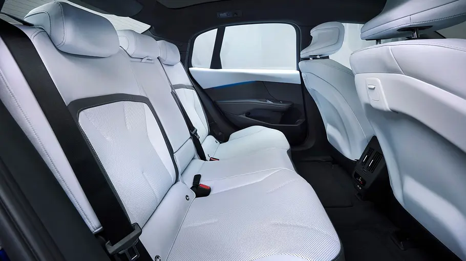 Der Fond des BMW i3.