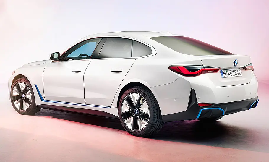 BMW i4 (2021) BMW i4 (2021)