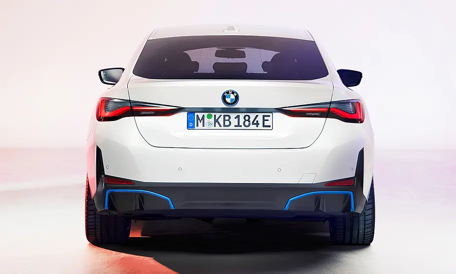 BMW i4 (2021) BMW i4 (2021)