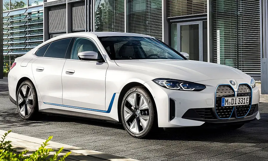 BMW i4 (2021) BMW i4 (2021)