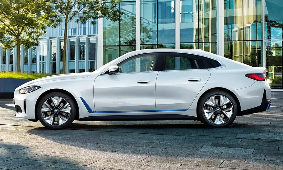 BMW i4 (2021) BMW i4 (2021)