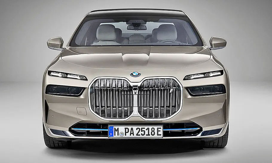 BMW i7 (2022) BMW i7 (2022)
