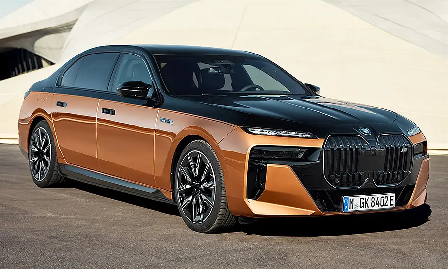 BMW i7 M70 xDrive (2023) BMW i7 M70 xDrive (2023)
