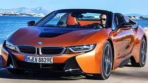 BMW i8 Roadster (2018) - Foto: BMW