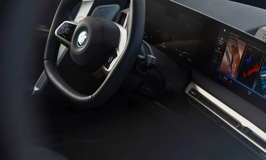 BMW iX M60 (2022) BMW iX M60 (2022)
