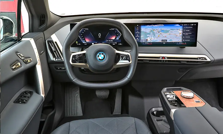 BMW iX xDrive50