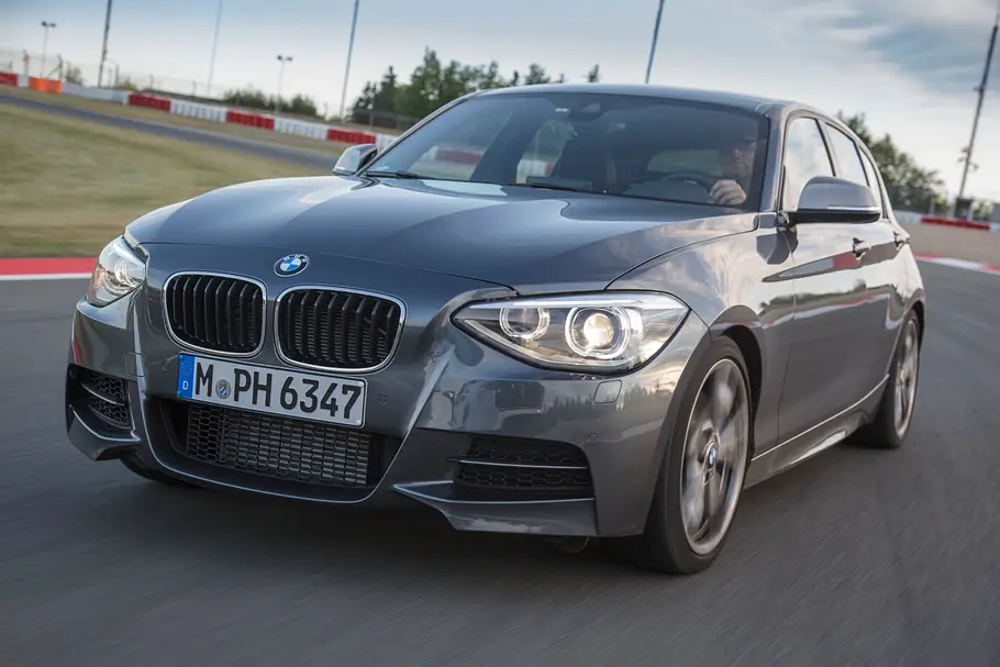 BMW M135i xDrive Vergleichstest Kompaktsportler 2013 Bilder Eckdaten