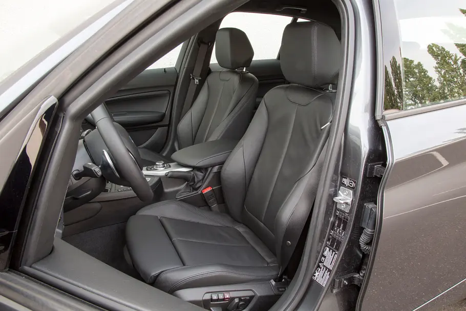 BMW M135i xDrive Vergleichstest Kompaktsportler 2013 Bilder Komfort