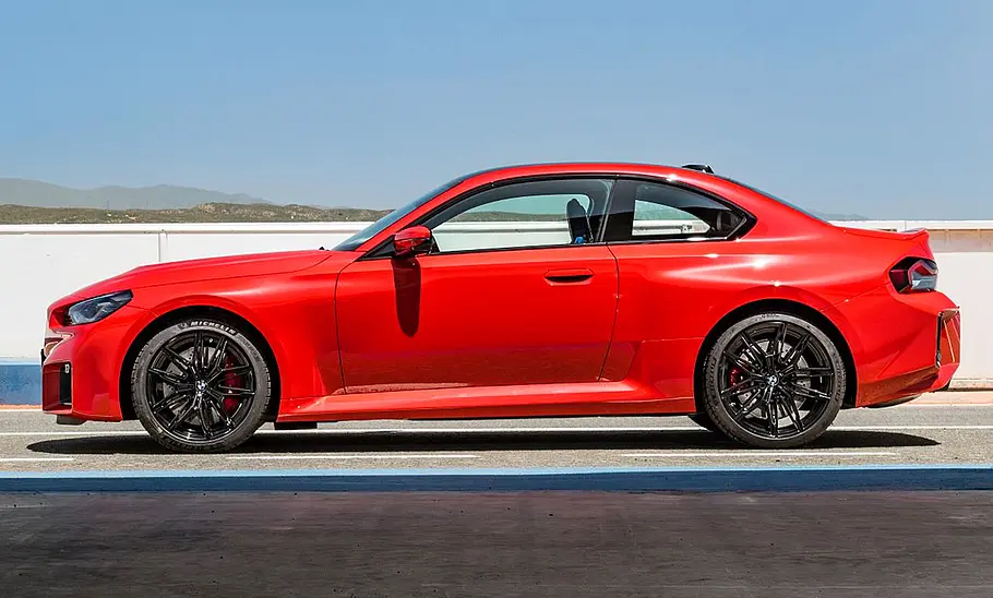 BMW M2 (2023) BMW M2 (2023)