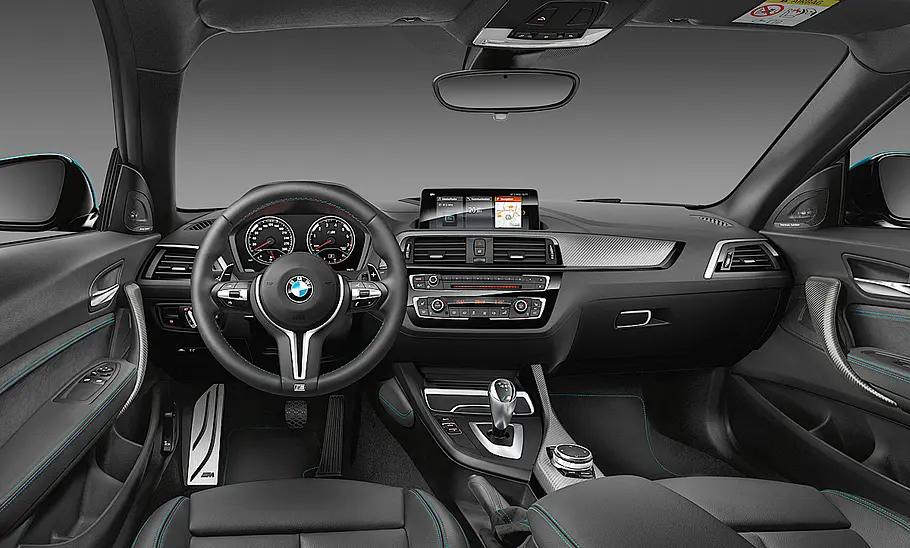BMW M2 Facelift (2017) BMW M2 Competition (2018)