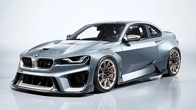 Blick von schräg vorne auf den BMW M2 KS von The Kyza.  - Foto: Khyzyl Saleem (Facebook)