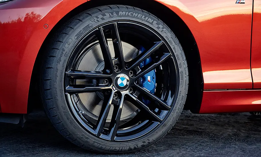 BMW M240i Facelift (2017) BMW M240i Facelift (2017)