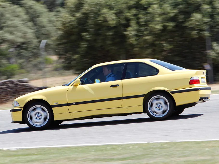 BMW M3 (E36) BMW M3 (E36)