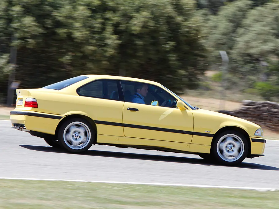 BMW M3 (E36) BMW M3 (E36)
