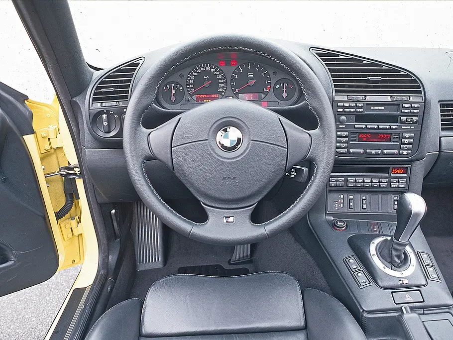 BMW M3 (E36) BMW M3 (E36)