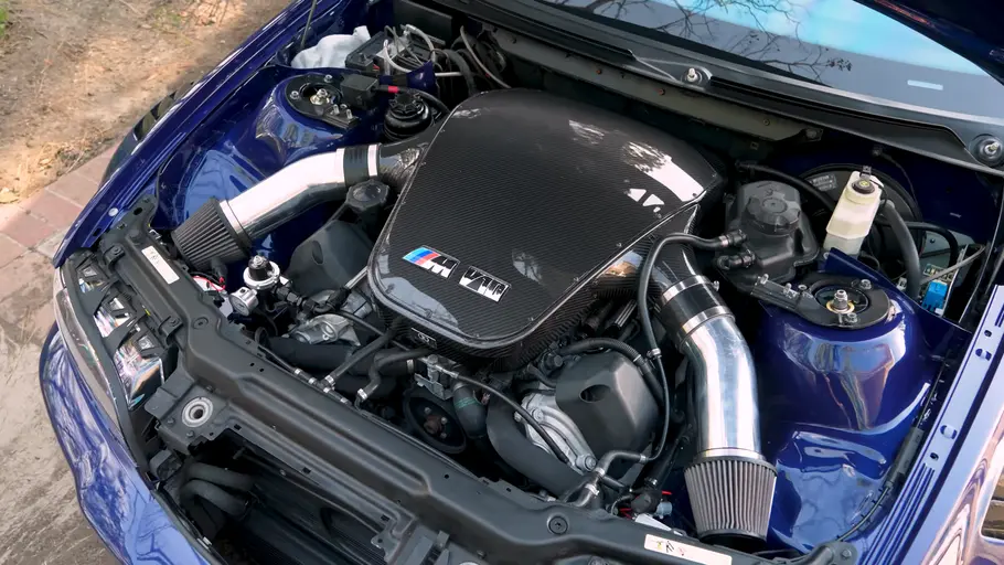 Der Motor des BMW M3 (E46) mit V10.
