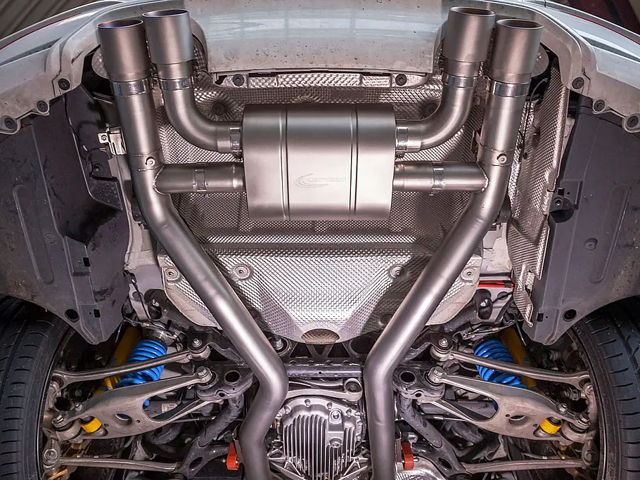 BMW M4 von Carbonfiber Dynamics
