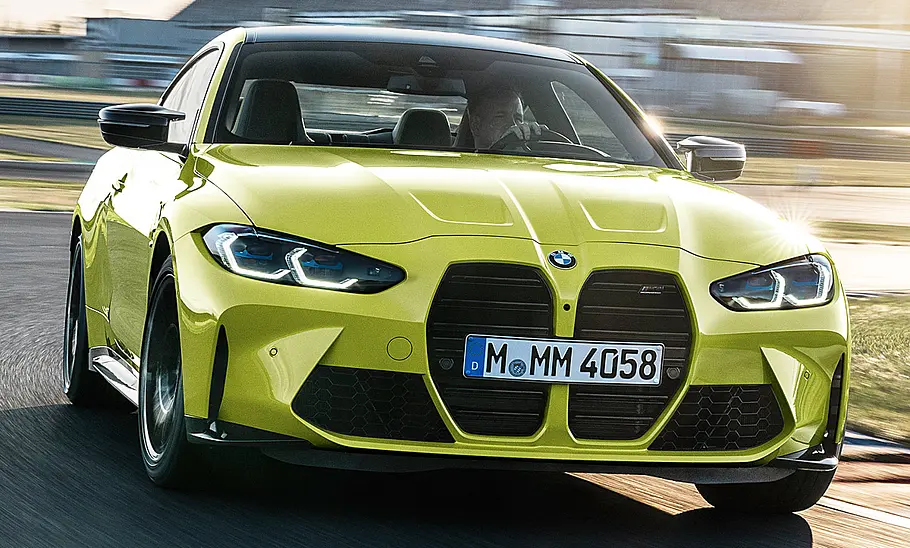 BMW M4 (2021) BMW M4 (2021)