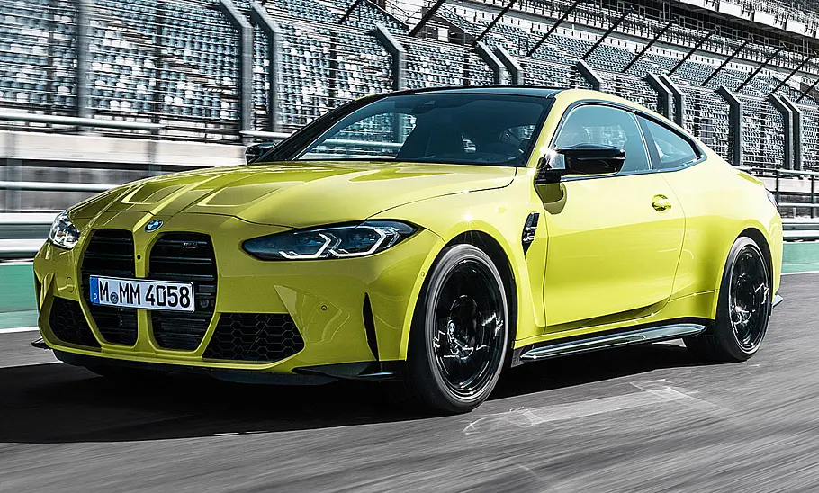 BMW M4 (2021) BMW M4 (2021)