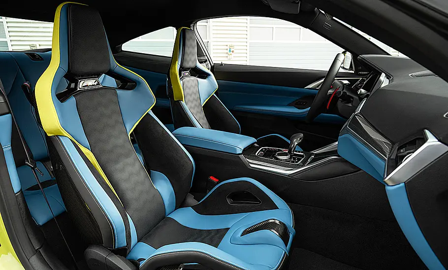 BMW M4 (2021) BMW M4 (2021)