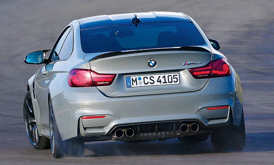 BMW M4 CS